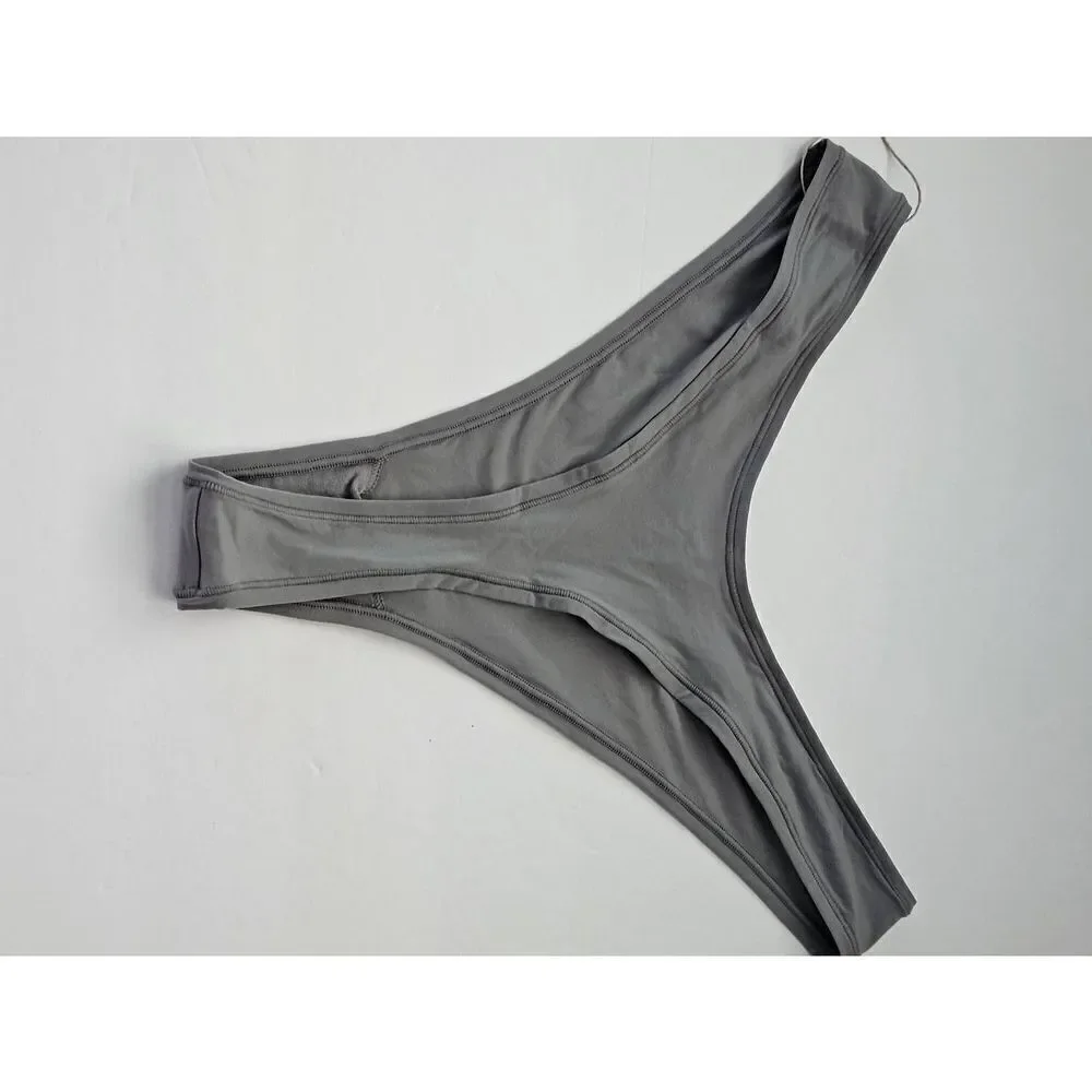 Skims plus size thong panty Nwt‎